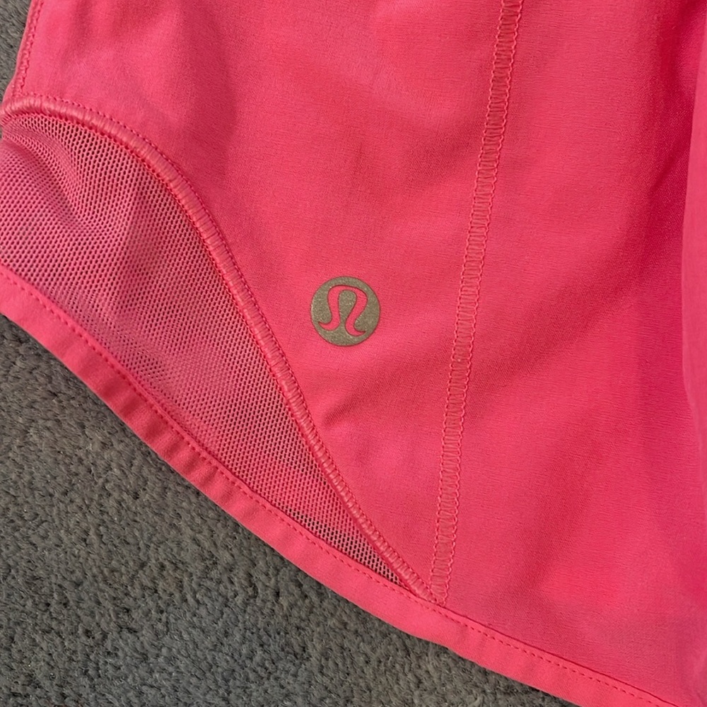 Lululemon Hotty Hot Shorts *Tall - Picture 3 of 4